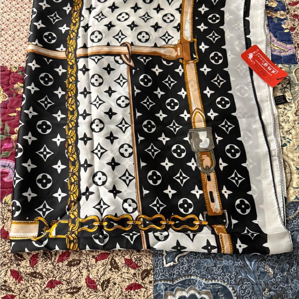 New scarf for styling your bag or yourself